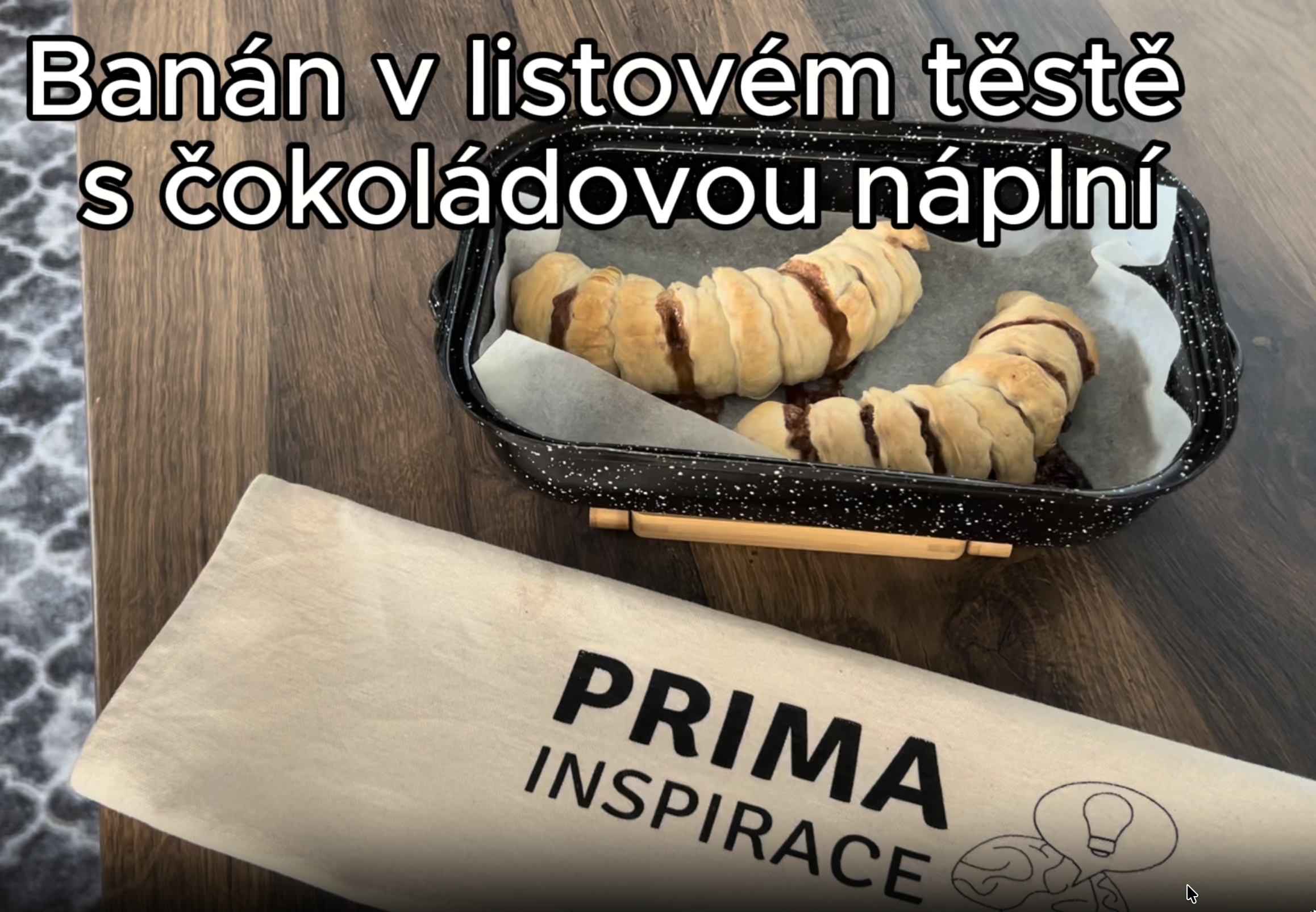 Banán v listovém těstě s čokoládou: Rychlý dezert, který zmizí dřív, než vychladne