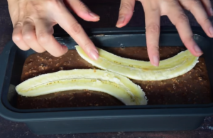 Ochutnejte tento banánový dort s vločkami – Inspirace na zdravé mlsání!