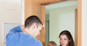 Myslela jsem, že mám šťastné manželství. Pak mi u večeře řekl: „Vystěhuj se“