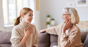 Tchyně mi řekla, že mě miluje víc než svého syna. Co jsem měla dělat?