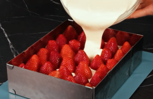 Dokonalý jahodový dezert se smetanou – Každý si jej zamiluje!