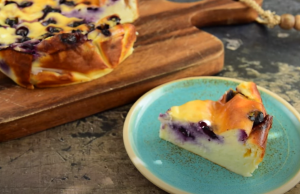 Fantastický borůvkový koláč BEZ špetky mouky!