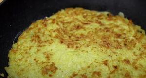 Smažený bramborák s houbovou směsí a sýrem: Lahodný recept na hlavní jídlo Smažený bramborák s houbovou směsí a sýrem: Lahodný recept na hlavní jídlo