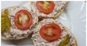 Vyzkoušejte tuhle luxusní domácí Turistickou pomazánku – rychlá a chutná klasika