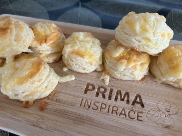 Nadýchané sýrové pagáče, které se rozplývají na jazyku