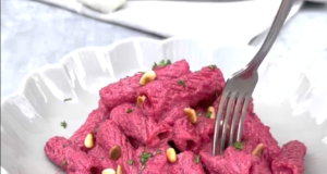 Těstoviny s krémovou omáčkou z červené řepy – rychlá a snadná příprava