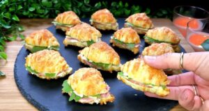 Rohlíčky z listového těsta se šunkou a sýrem: Rychlý silvestrovský recept Křupavé plněné rohlíčky z listového těsta se šunkou a sýrem