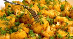 Smažený květák s česnekem a koprem – rychlý recept za pár minut Smažený květák s česnekem a voňavým koprem - Snadná a velmi rychlá příprava!