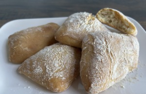 Domácí ciabatty bez hnětení: Nejjednodušší recept s dokonalým výsledkem