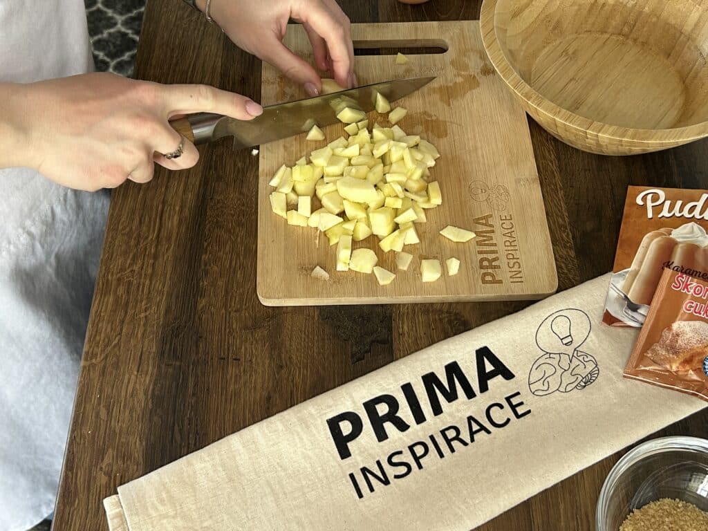 Jablečný koláč s drobenkou - recept, který provoní celý dům