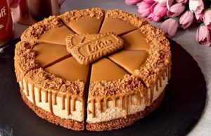 Nepečený Lotus Biscoff cheesecake s tvarohovým krémem a polevou