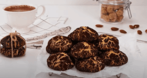 Domácí máslové sušenky s kakaem a krupicí: Snadný recept s dokonalou chutí Domácí máslové sušenky s kakaem a krupicí: Snadný recept s dokonalou chutí