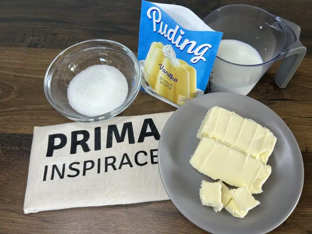 Sunquickové řezy: Jemný piškot s citrusovým krémem a svěží polevou