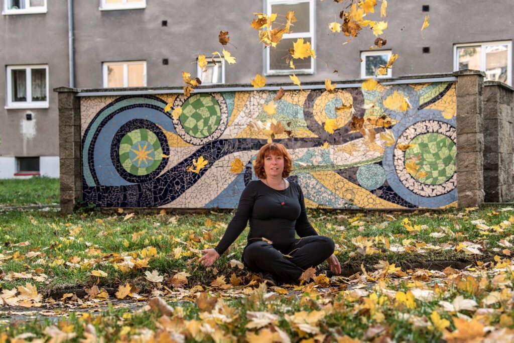 ROZHOVOR: Kouzlo mozaiky – z barevných střepů vzniká jedinečná krása, která okouzlí a zůstane