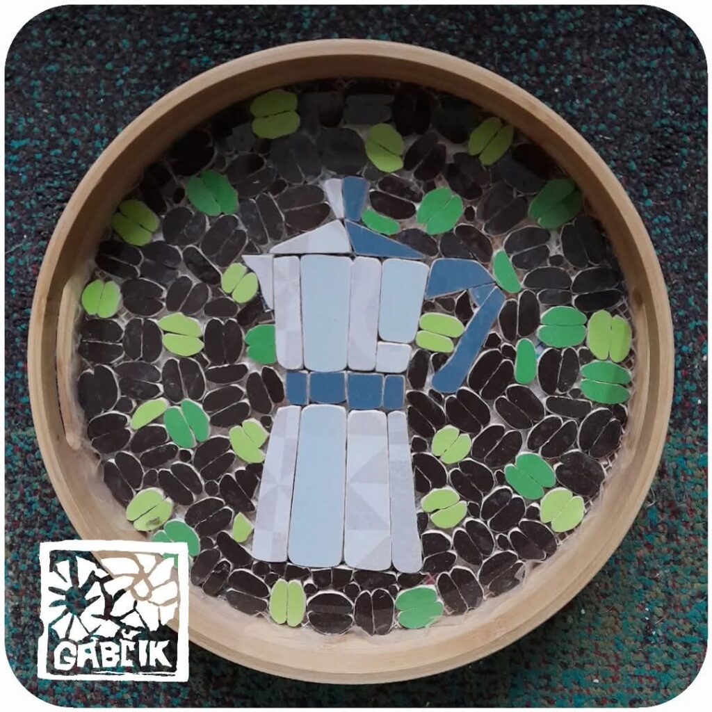 ROZHOVOR: Kouzlo mozaiky – z barevných střepů vzniká jedinečná krása, která okouzlí a zůstane