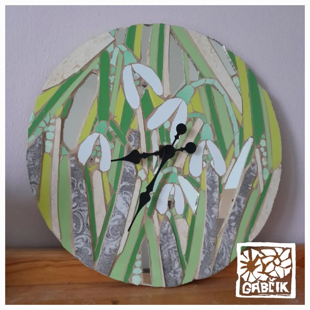 ROZHOVOR: Kouzlo mozaiky – z barevných střepů vzniká jedinečná krása, která okouzlí a zůstane