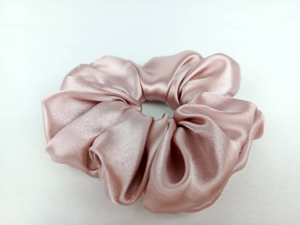 ROZHOVOR: Scrunchies jako umění – spojení elegance a originality v jeden celek