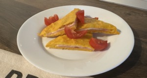 Zapečené mrkvové toasty se šunkou a sýrem – zdravá snídaně i svačina