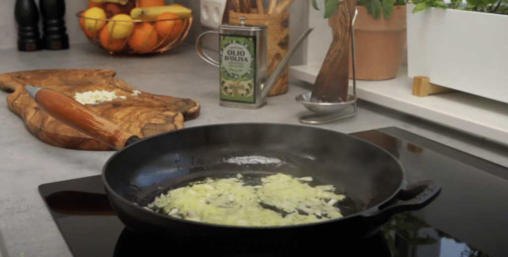 Krémový houbový stroganov s tagliatelle - lahodná večeře nebo oběd na stole!