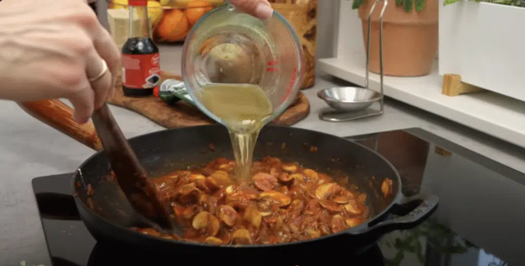 Krémový houbový stroganov s tagliatelle - lahodná večeře nebo oběd na stole!