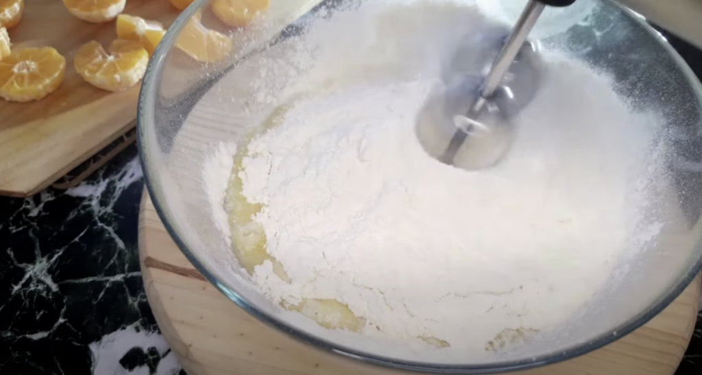 Obrácený mandarinkový koláč - lahodný a voňavý dezert plný citrusové svěžesti