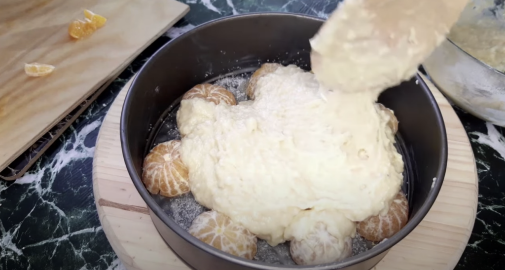 Obrácený mandarinkový koláč - lahodný a voňavý dezert plný citrusové svěžesti