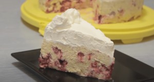 Dort pro lenochy: Stačí vše smíchat a navrstvit do formy – recept si uložte