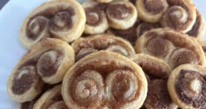 Skořicové brýle z listového těsta: Rychlá křupavá sladkost ke kávě