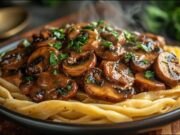 Krémový houbový stroganov s tagliatelle - lahodná večeře nebo oběd na stole!