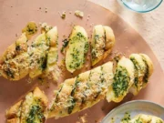 Křupavé česnekové bagetky z fritézy: Rychlá dobrota