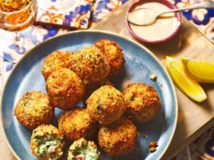 Křupavé krokety s medvědím česnekem a šunkou: chuťová bomba z domácí kuchyně