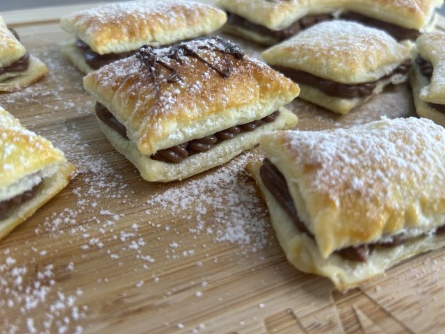 Listové koláčky plněné nutellovo-mascarpone krémem00013