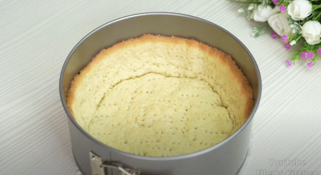 Lehký broskvový koláč s vanilkovým krémem a ovocným želé - lehké pohlazení na duši