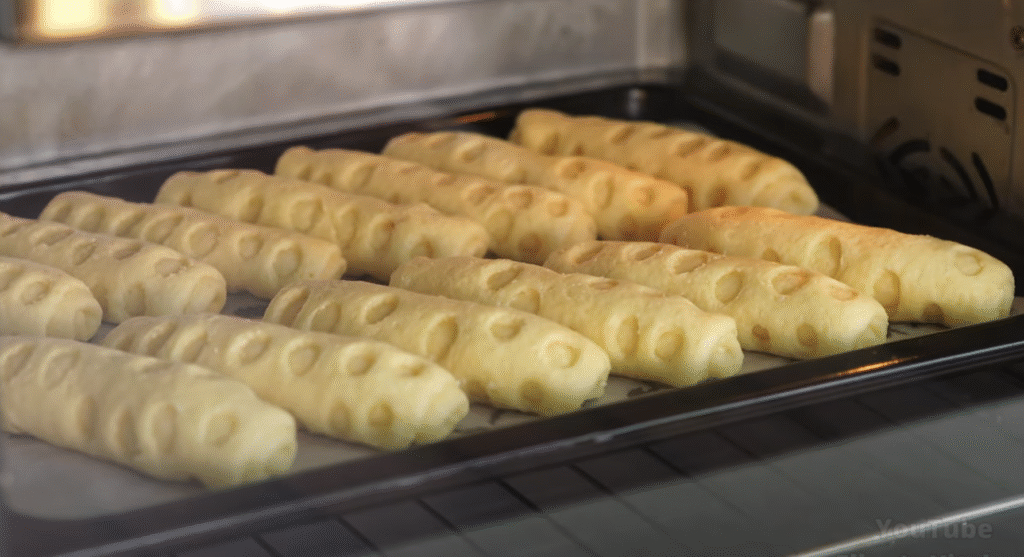 Cukrové rolky z tvarohového těsta s vanilkovou vůní, které se doslova rozplývají na jazyku