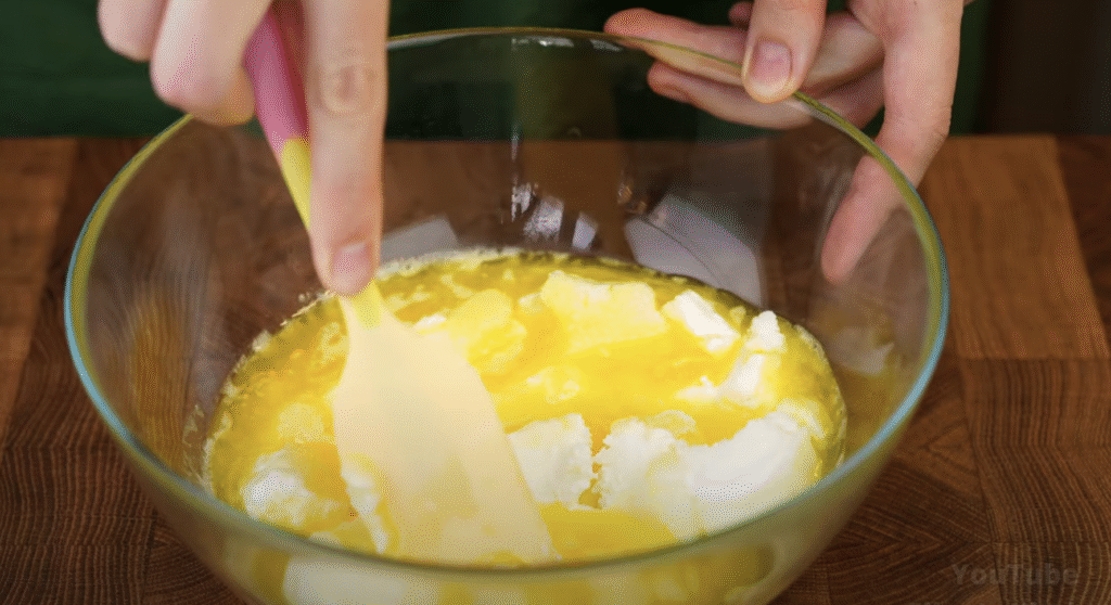 Cukrové rolky z tvarohového těsta s vanilkovou vůní, které se doslova rozplývají na jazyku