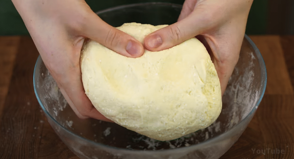 Cukrové rolky z tvarohového těsta s vanilkovou vůní, které se doslova rozplývají na jazyku