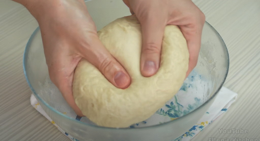 Kynuté bramborové placky s jemně rozpuštěnou mozzarellou – lahodná pochoutka plná chutí