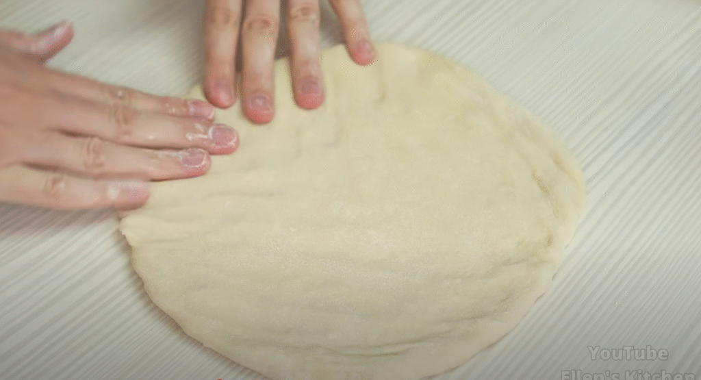 Kynuté bramborové placky s jemně rozpuštěnou mozzarellou – lahodná pochoutka plná chutí