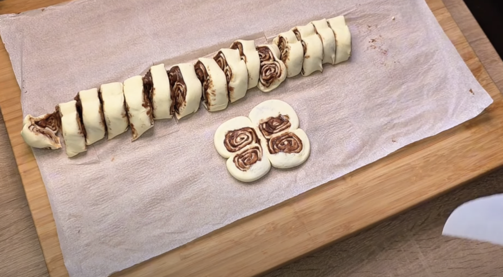 Křupaví motýlci z listového těsta s Nutellou – snadný a rychlý sladký dezert