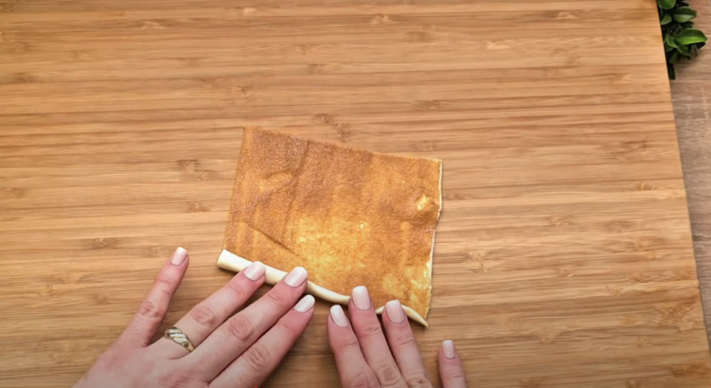 Něžné skořicové růžičky z listového těsta – rychlý a voňavý dezert