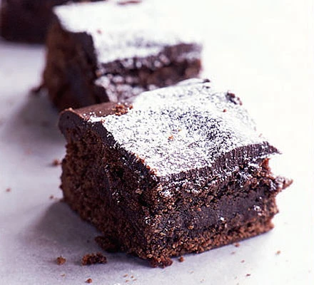 Jednoduché čokoládové brownies z hořké čokolády
