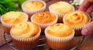 Citronové muffiny se zakysanou smetanou a jemným krémem – svěží letní dezert do košíčku Citronové muffiny se zakysanou smetanou a jemným krémem – svěží letní dezert do košíčku