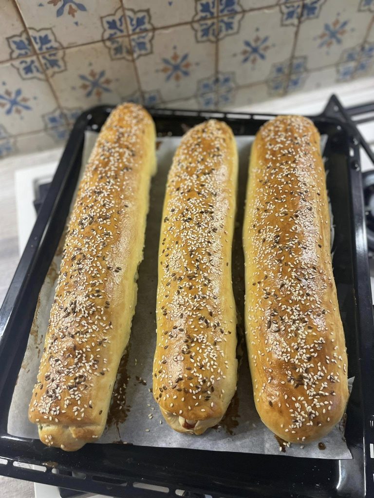 Domácí špenátový burek z kynutého těsta