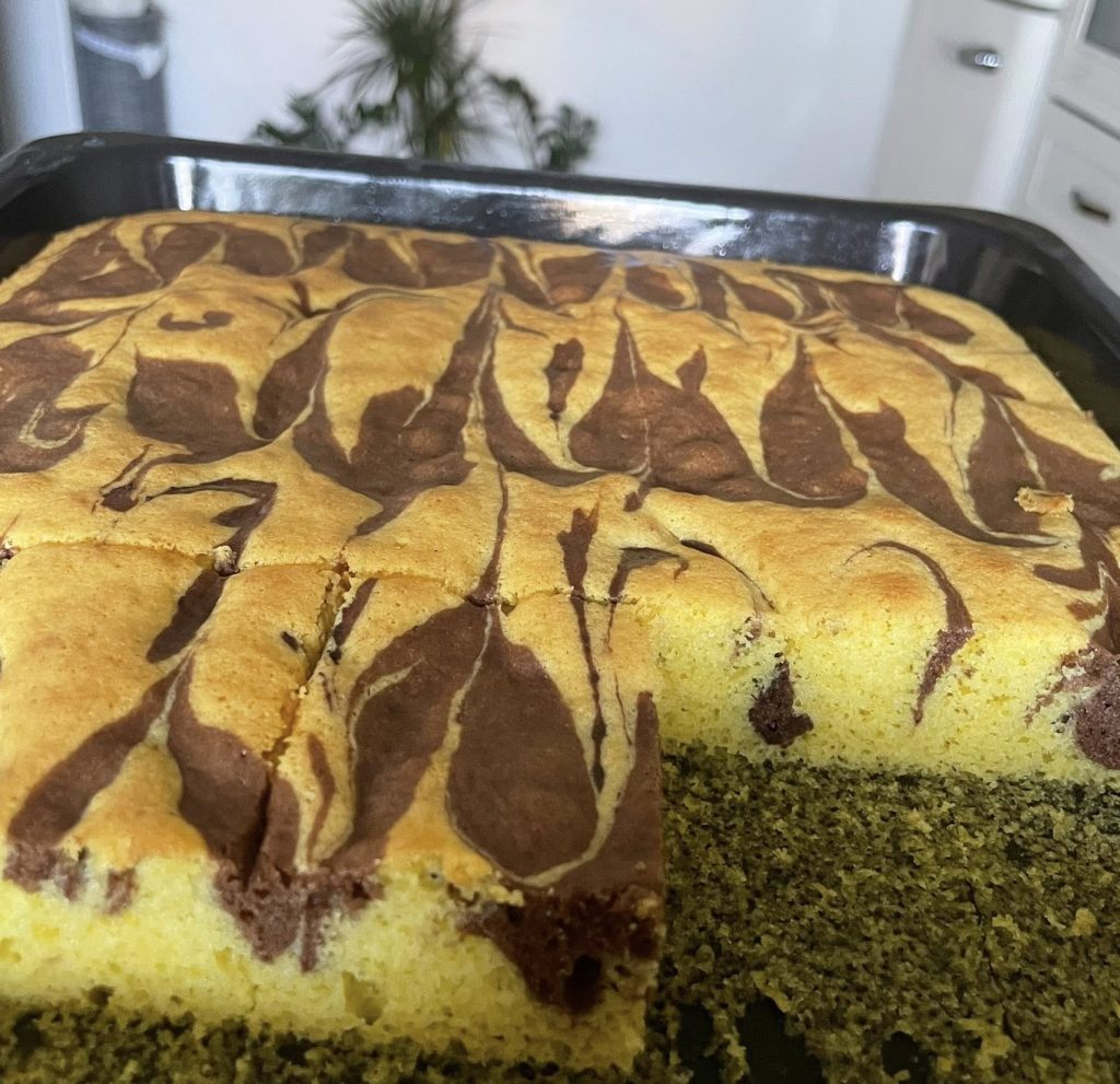 Dvoubarevný koláč se Salkem - vláčný, jemný a hotový raz dva!