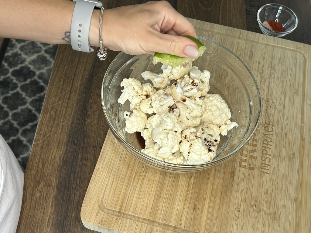 Tajemství asijského obalovaného květáku - pečená bombička plná chutí, kterou si zamilujete!