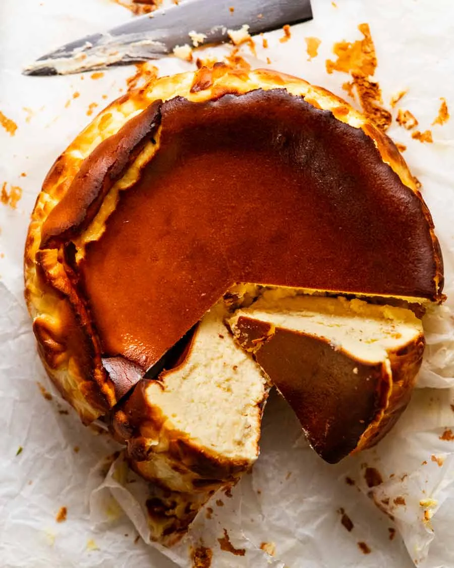 Nejjemnější baskický cheesecake: Krémový zvenku, karamelový na povrchu