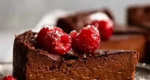 Nadýchaný čokoládový custard dort: Lahodná kombinace mousse a pudinku Nadýchaný čokoládový custard dort: Lahodná kombinace mousse a pudinku
