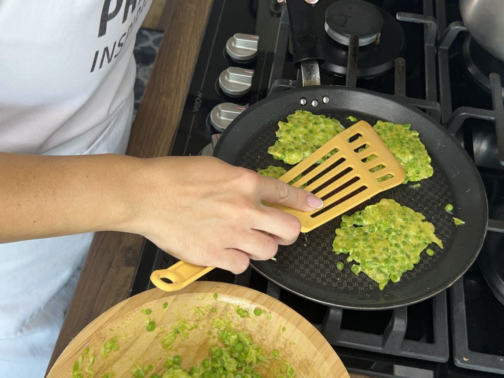 Hráškové placky pro děti – rychlá a zdravá večeře