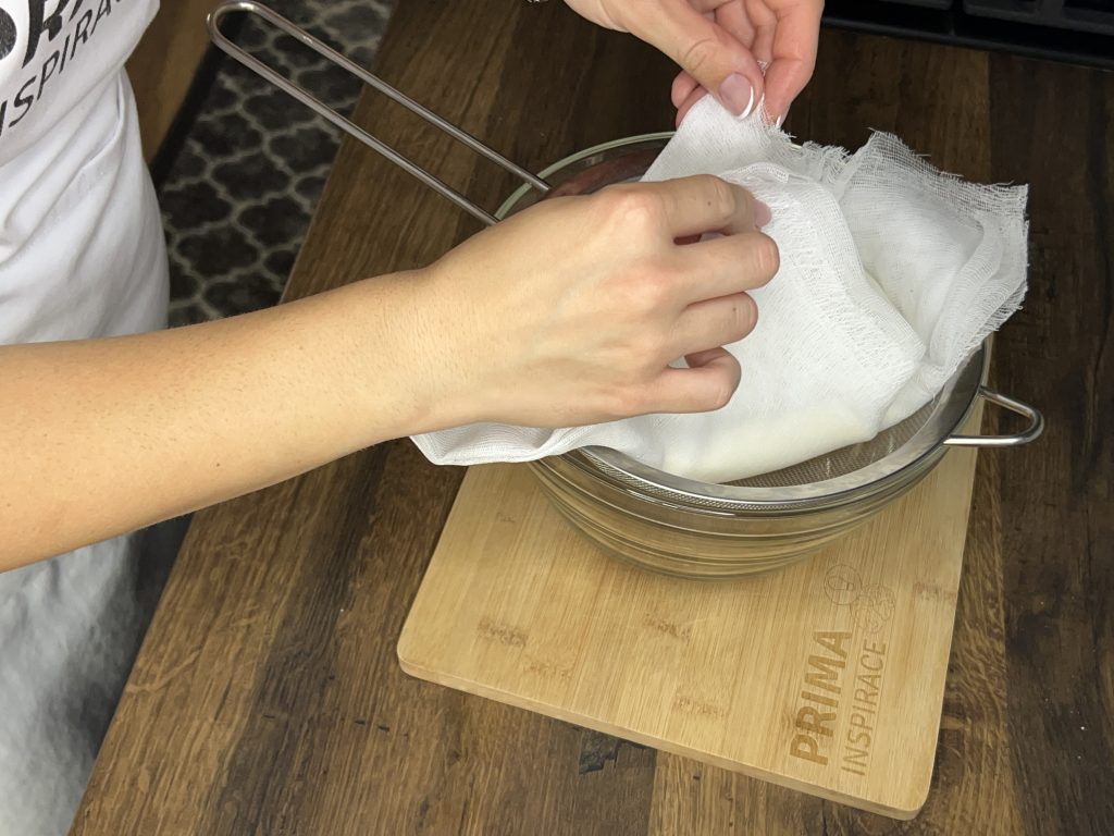 Zapomeňte na kupovanou Lučinu a připravte si ji snadno doma jen ze 3 ingrediencí!