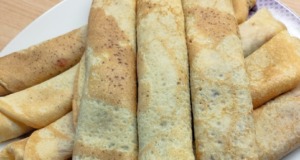 Vláčné palačinky s třešňovou a ostružinovou marmeládou a čokoládou: Jednoduchá dobrota!
